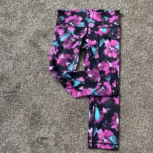 Lululemon Capri Floral Leggings Size 6